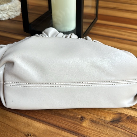 THE PARKER BAG - Picture 3 of 7